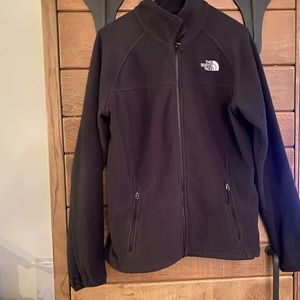 The North Face Woman’s black fleece